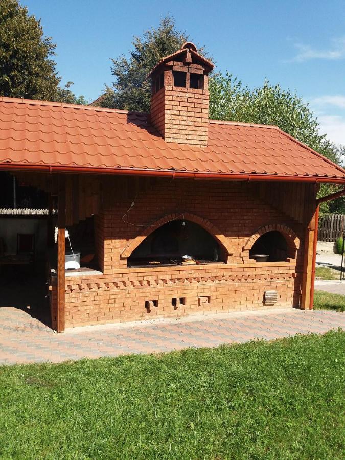 Casuta Cu Flori Hotel Vilcele  Exterior photo